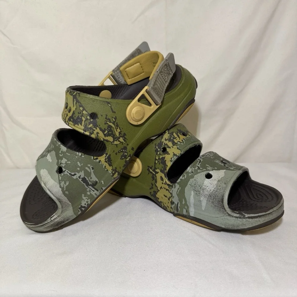Crocs All Terrain Sandals Camouflage Mens Size 4 Womens Size 6